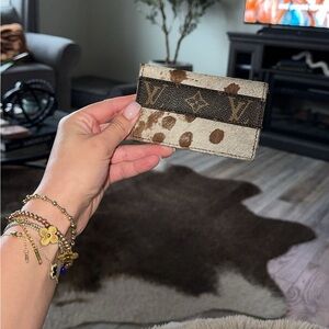 COWHIDE + LV LEATHER CARD HOLDER